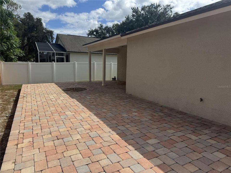 For Sale: $374,000 (3 beds, 2 baths, 1936 Square Feet)