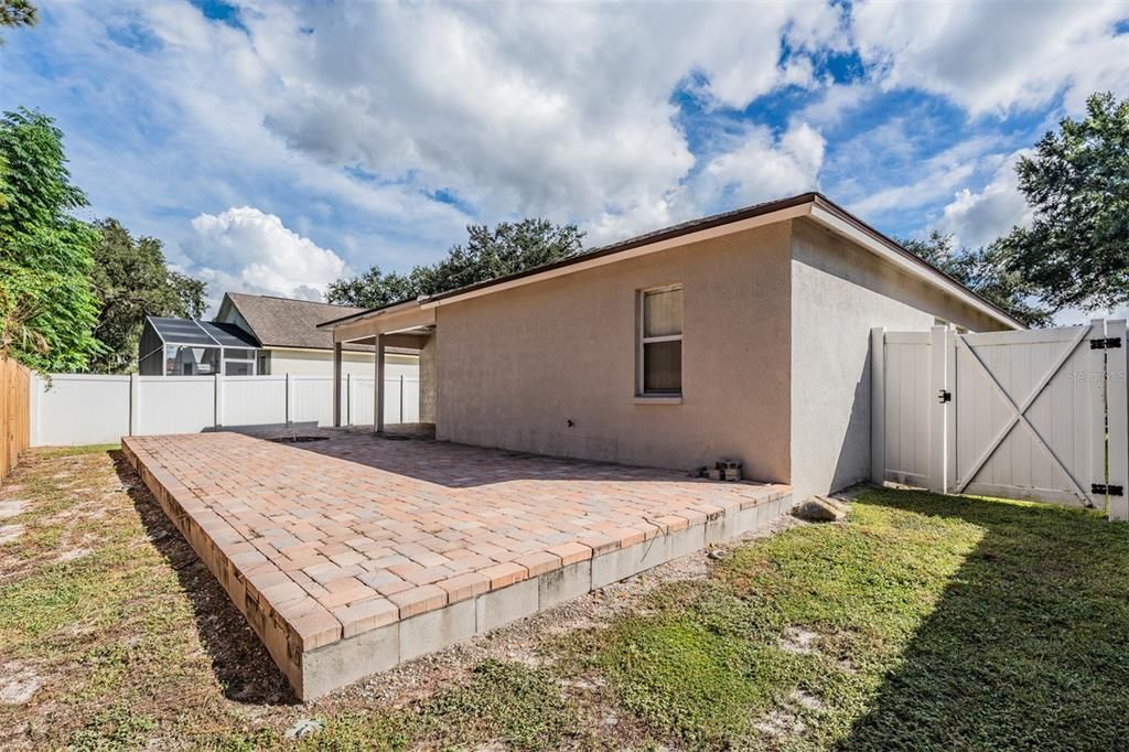 For Sale: $374,000 (3 beds, 2 baths, 1936 Square Feet)