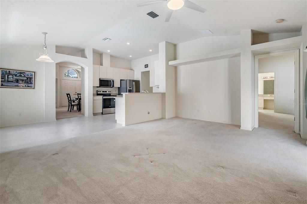 For Sale: $374,000 (3 beds, 2 baths, 1936 Square Feet)