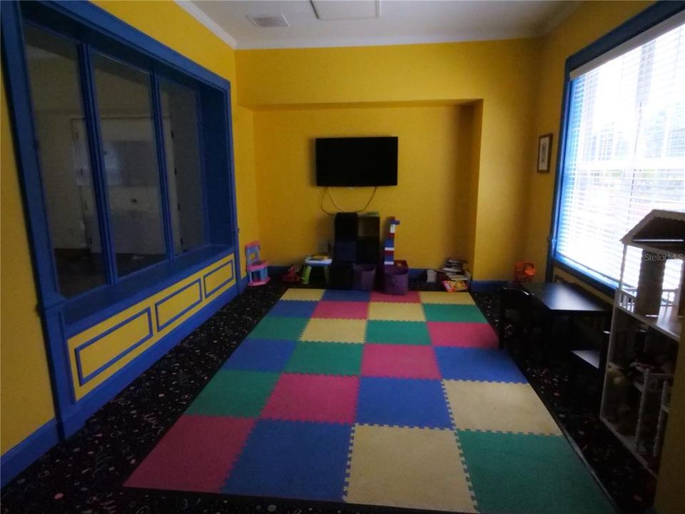 En Venta: $295,000 (3 camas, 2 baños, 1453 Pies cuadrados)