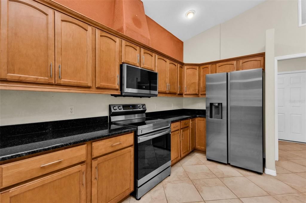 Active With Contract: $299,000 (3 beds, 2 baths, 1807 Square Feet)