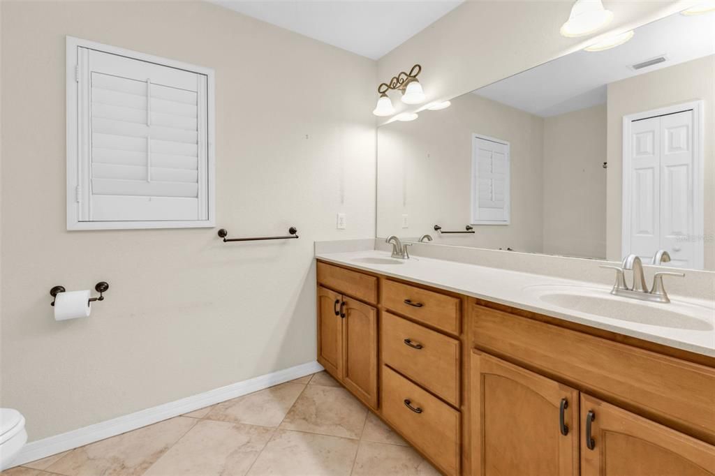 Active With Contract: $299,000 (3 beds, 2 baths, 1807 Square Feet)