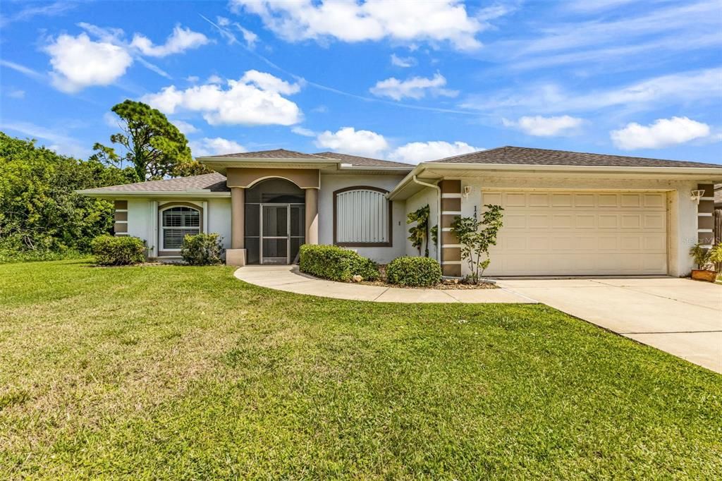 Active With Contract: $299,000 (3 beds, 2 baths, 1807 Square Feet)