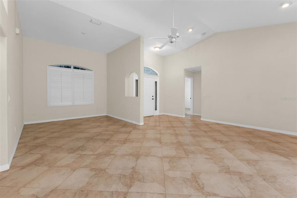 Active With Contract: $299,000 (3 beds, 2 baths, 1807 Square Feet)