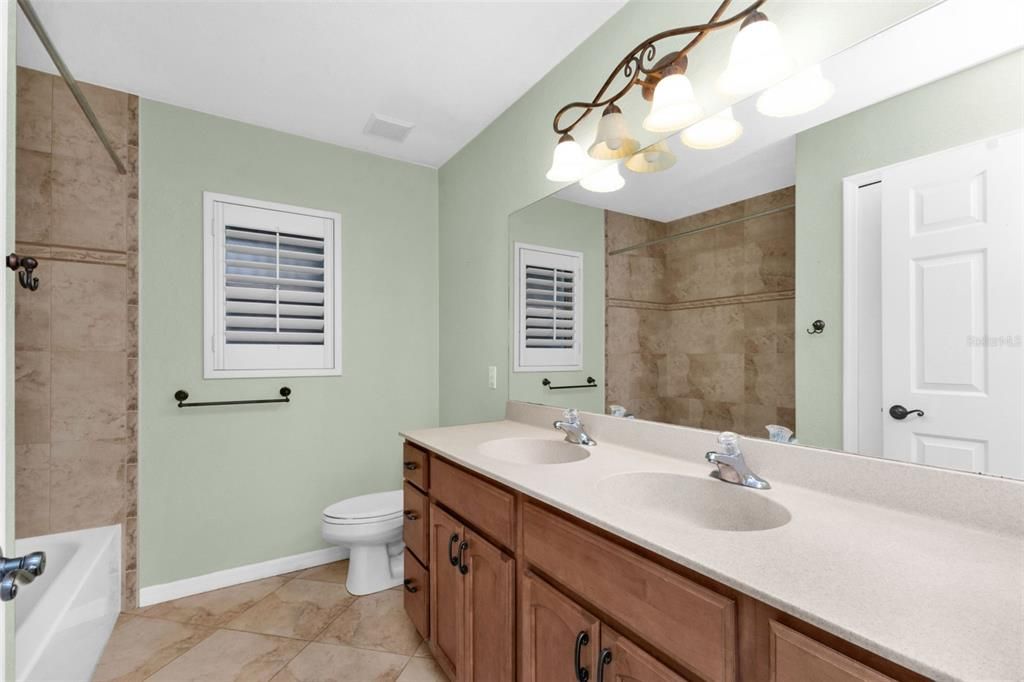 Active With Contract: $299,000 (3 beds, 2 baths, 1807 Square Feet)