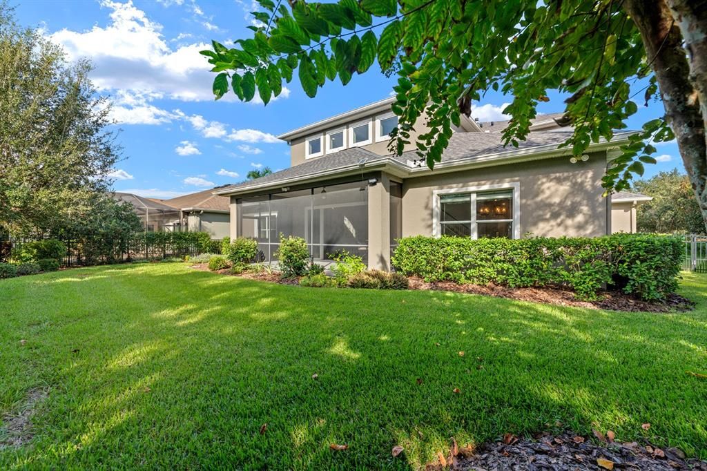 合同活跃: $699,990 (4 贝兹, 3 浴室, 4023 平方英尺)