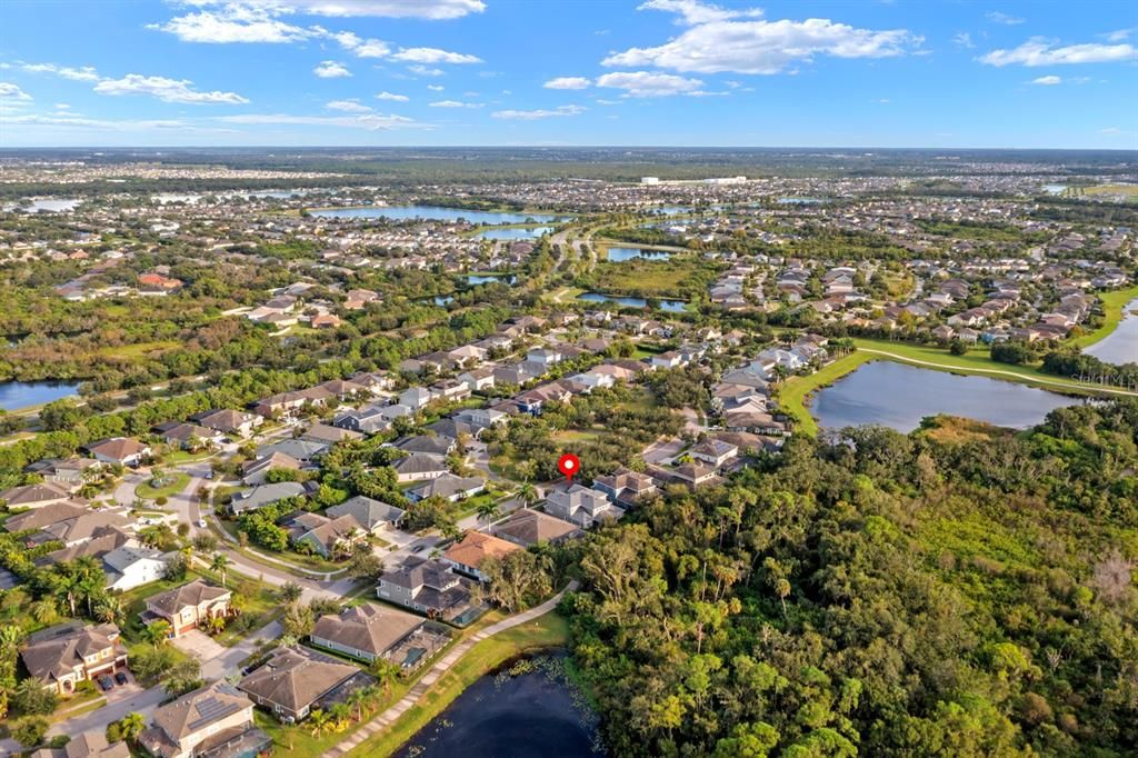 合同活跃: $699,990 (4 贝兹, 3 浴室, 4023 平方英尺)