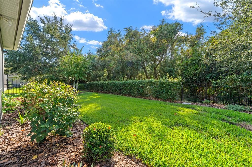 合同活跃: $699,990 (4 贝兹, 3 浴室, 4023 平方英尺)