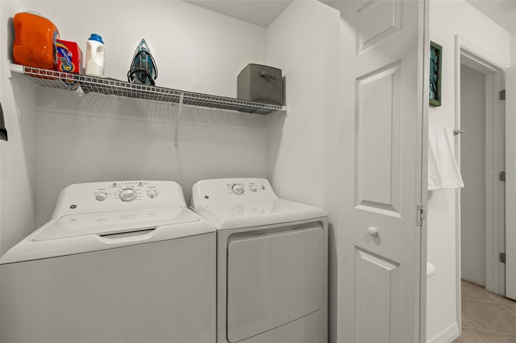 For Sale: $235,000 (2 beds, 2 baths, 1194 Square Feet)