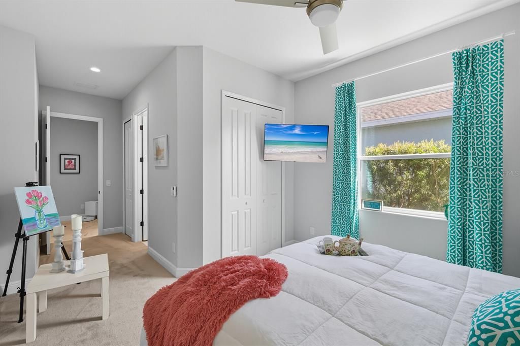 На продажу: $659,000 (3 спален, 3 ванн, 2708 Квадратных фут)