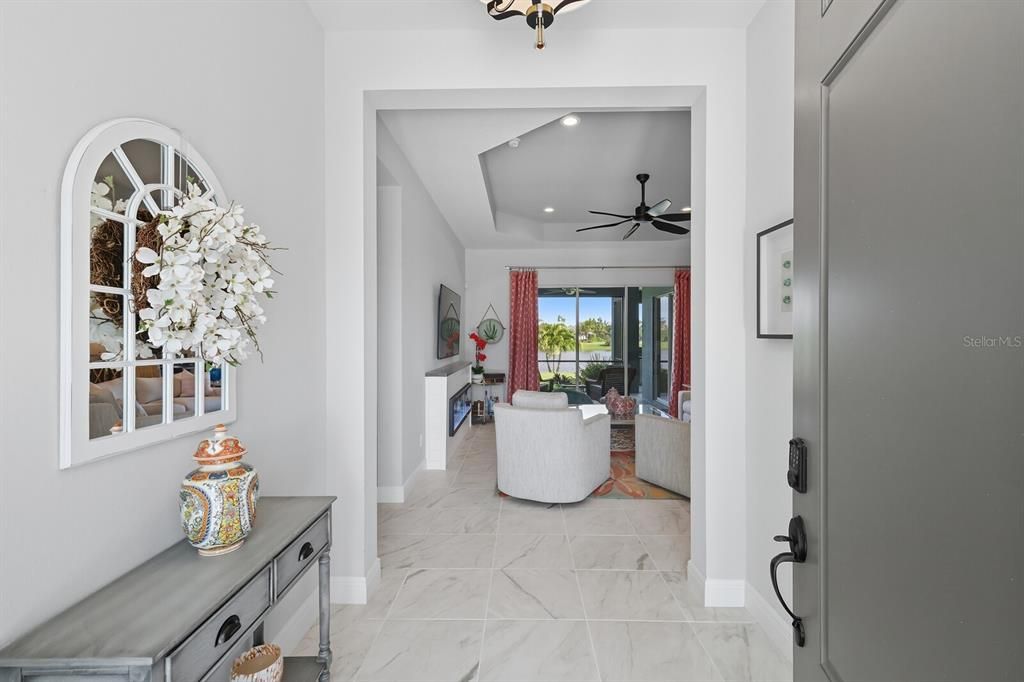 На продажу: $659,000 (3 спален, 3 ванн, 2708 Квадратных фут)