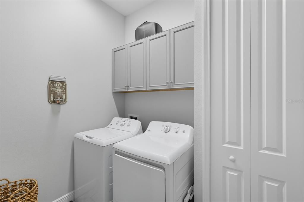 На продажу: $659,000 (3 спален, 3 ванн, 2708 Квадратных фут)