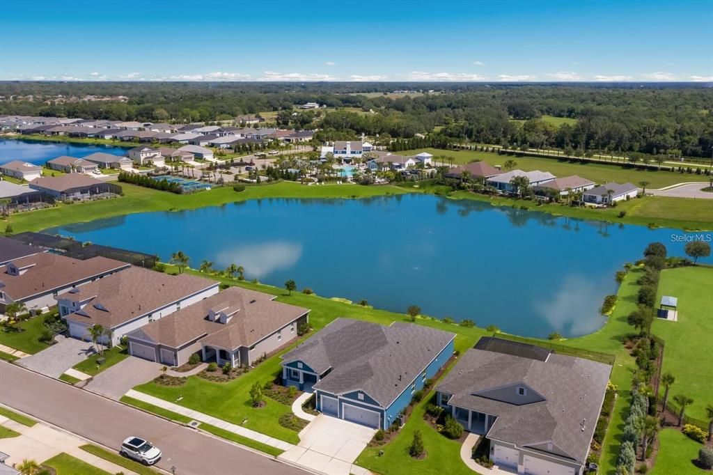 На продажу: $659,000 (3 спален, 3 ванн, 2708 Квадратных фут)