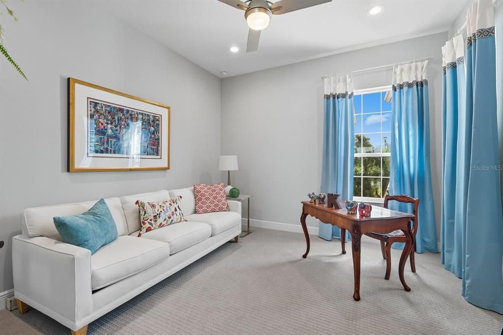 На продажу: $659,000 (3 спален, 3 ванн, 2708 Квадратных фут)