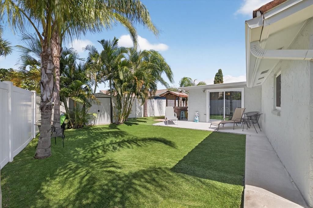 Под контрактом: $375,000 (3 спален, 2 ванн, 1303 Квадратных фут)