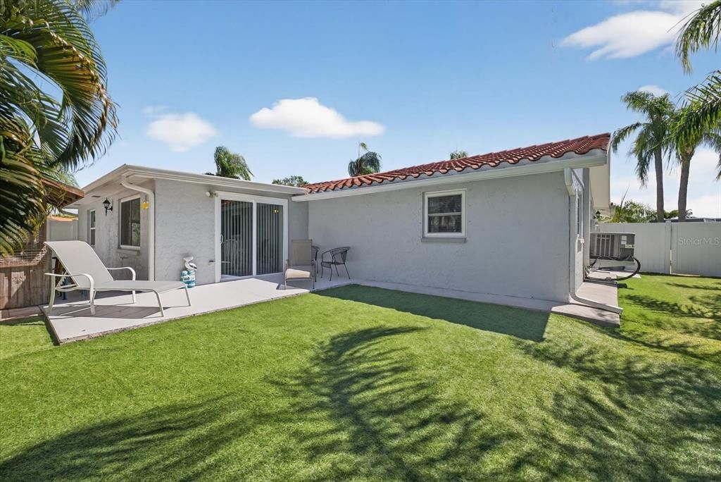 Под контрактом: $375,000 (3 спален, 2 ванн, 1303 Квадратных фут)