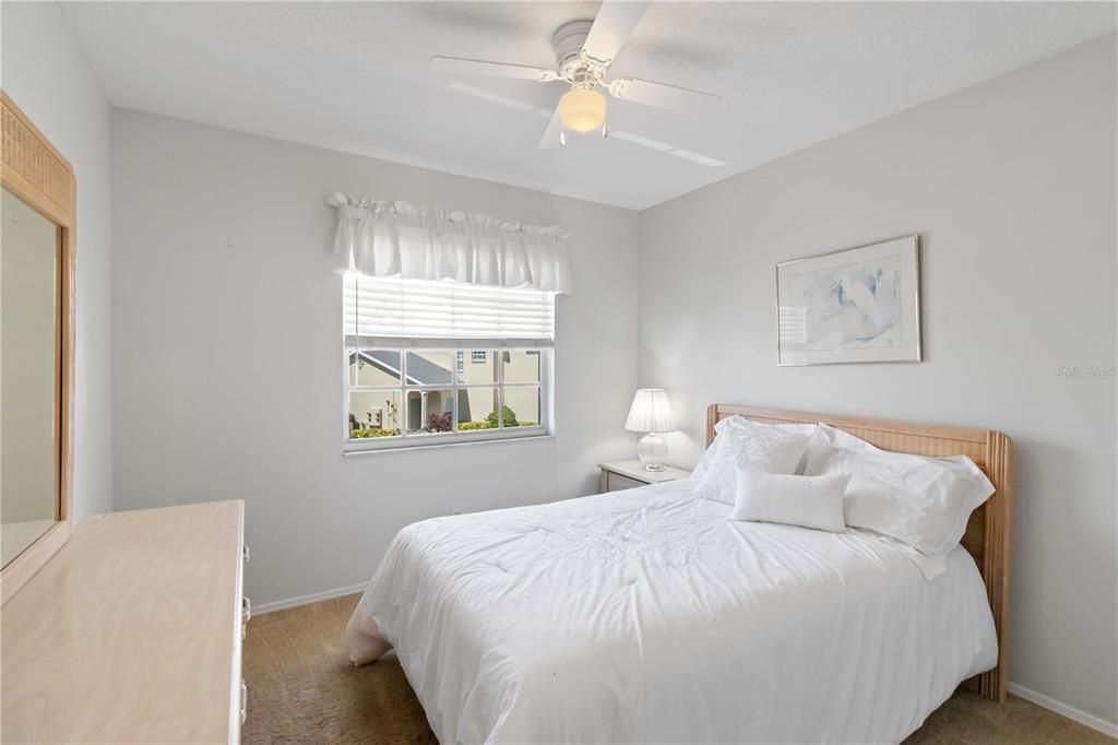 Active With Contract: $199,000 (3 beds, 2 baths, 1208 Square Feet)