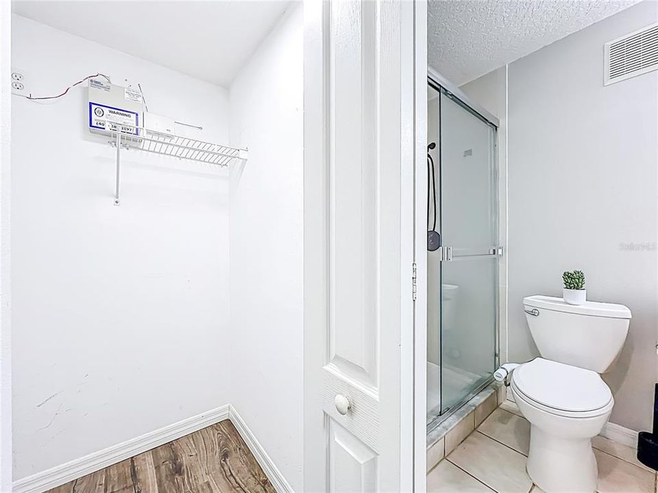 For Sale: $244,900 (2 beds, 2 baths, 1230 Square Feet)