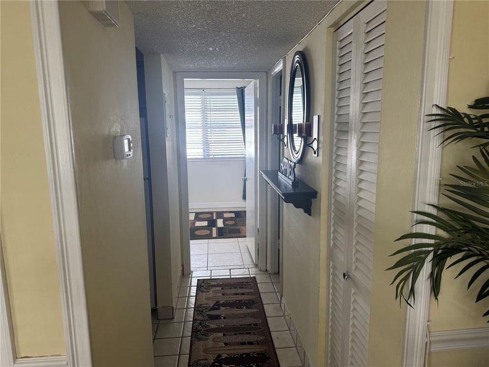 For Sale: $165,000 (1 beds, 1 baths, 600 Square Feet)