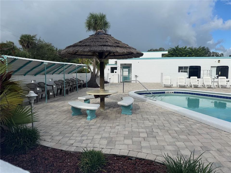 For Sale: $165,000 (1 beds, 1 baths, 600 Square Feet)