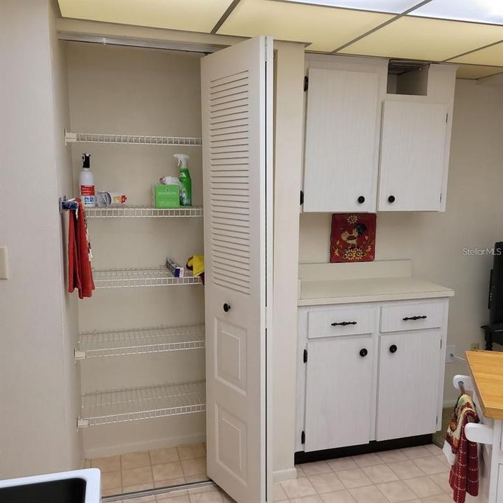 For Sale: $159,900 (2 beds, 2 baths, 1035 Square Feet)