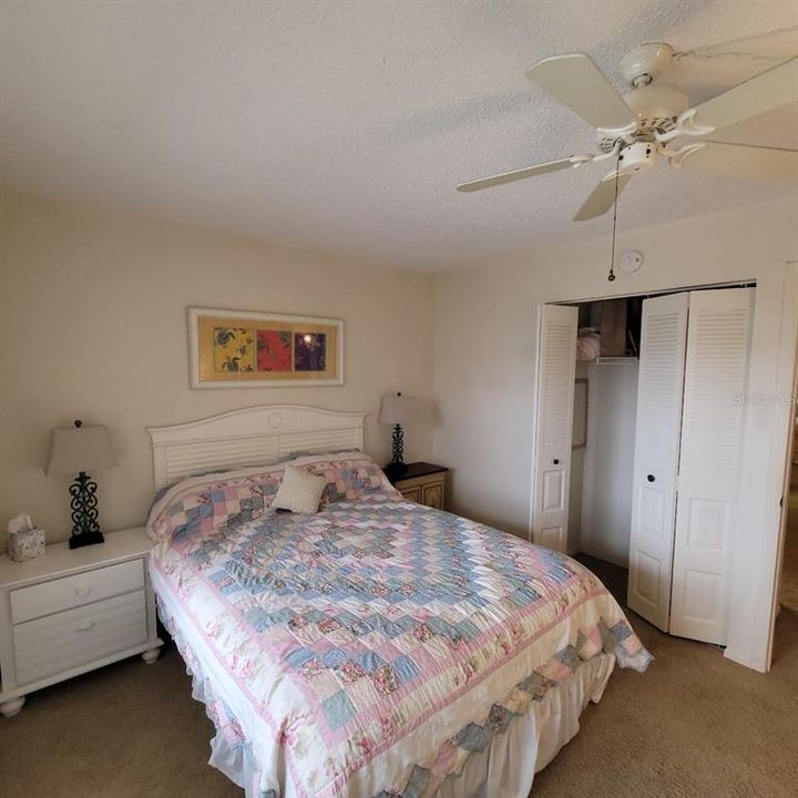 For Sale: $159,900 (2 beds, 2 baths, 1035 Square Feet)