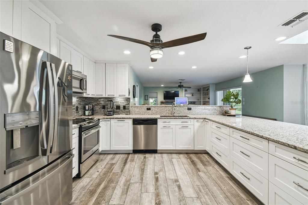 Active With Contract: $379,000 (3 beds, 2 baths, 1993 Square Feet)