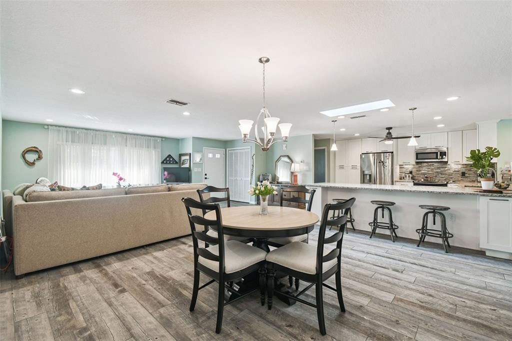 Active With Contract: $379,000 (3 beds, 2 baths, 1993 Square Feet)