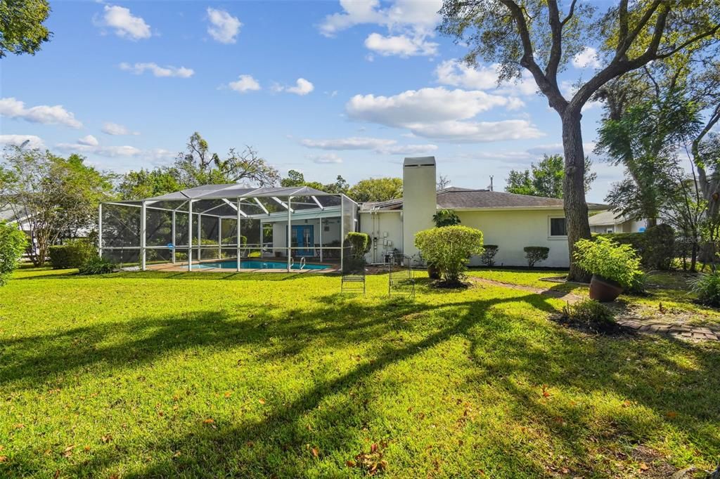 Active With Contract: $379,000 (3 beds, 2 baths, 1993 Square Feet)