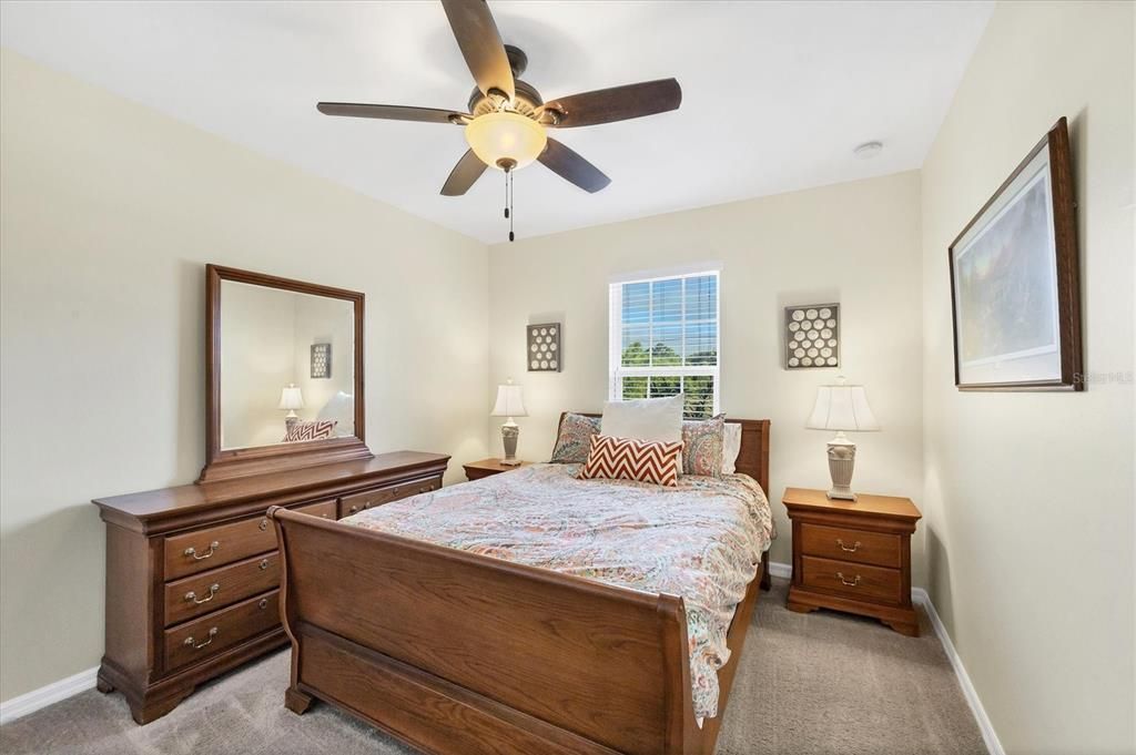 На продажу: $425,000 (3 спален, 2 ванн, 2101 Квадратных фут)