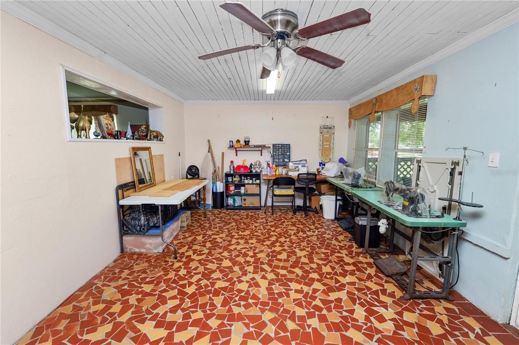 На продажу: $235,000 (3 спален, 2 ванн, 2008 Квадратных фут)