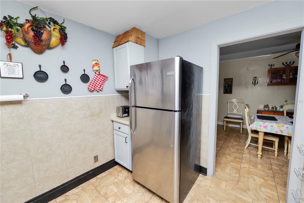 На продажу: $235,000 (3 спален, 2 ванн, 2008 Квадратных фут)