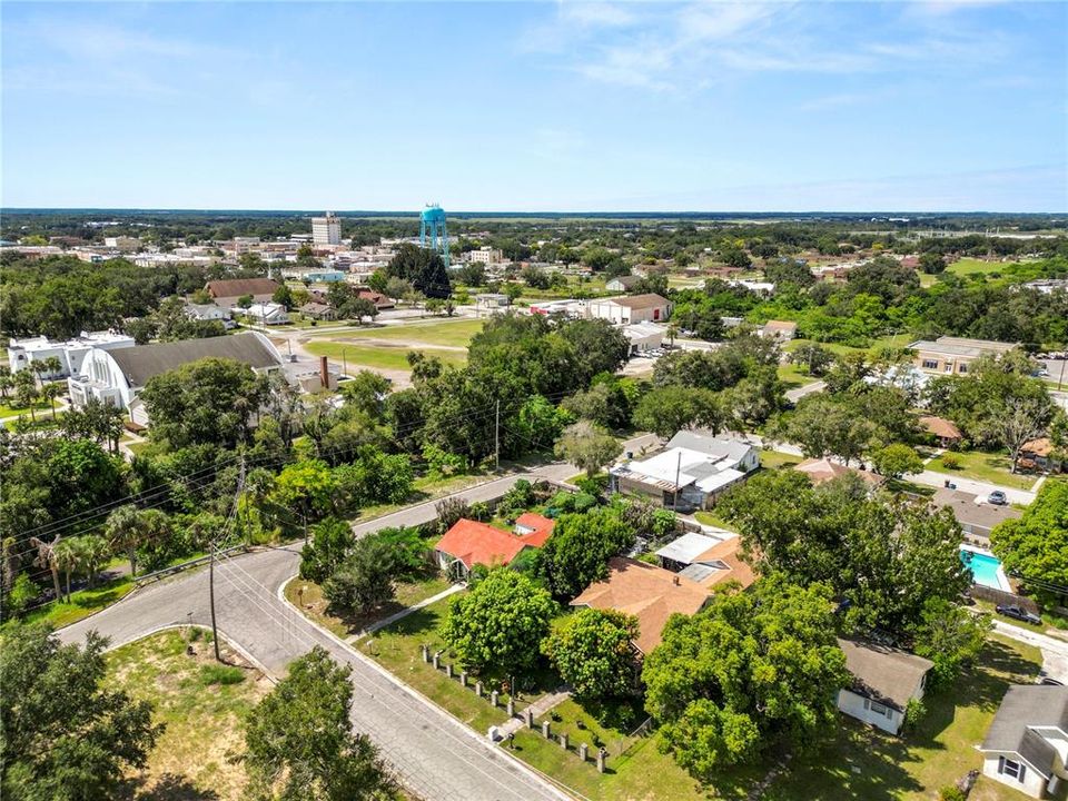 На продажу: $235,000 (3 спален, 2 ванн, 2008 Квадратных фут)