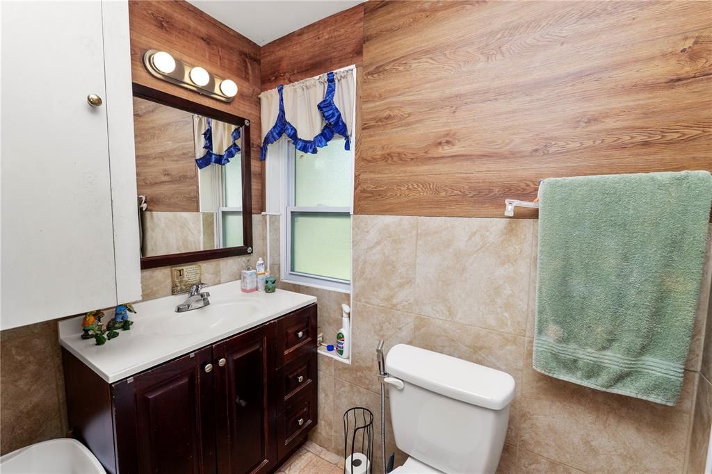 На продажу: $235,000 (3 спален, 2 ванн, 2008 Квадратных фут)