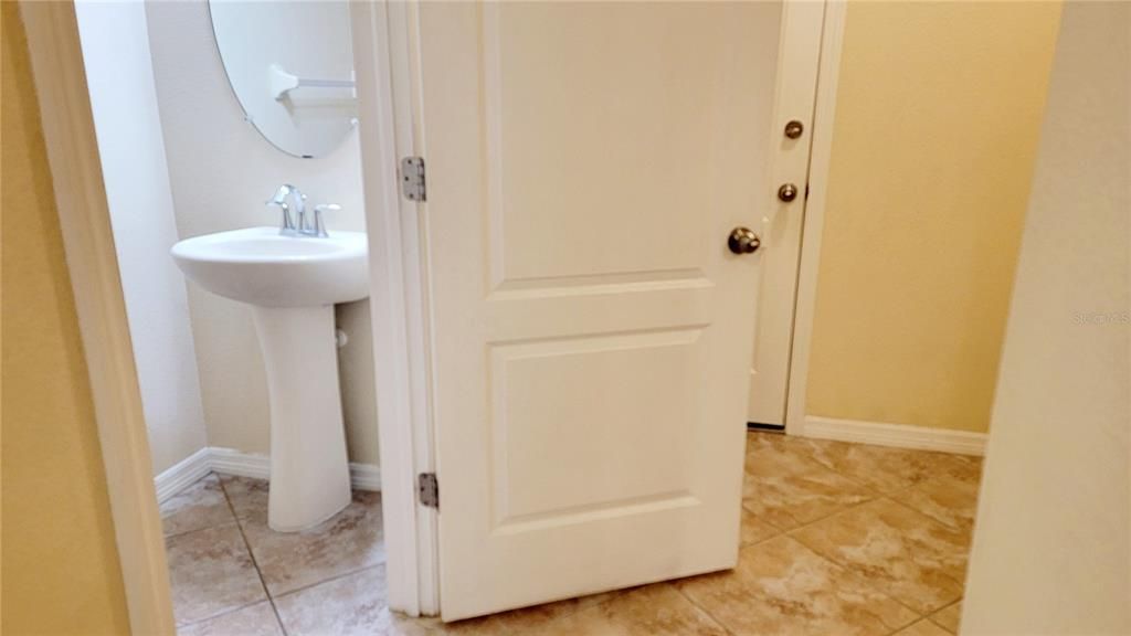 For Sale: $325,000 (3 beds, 2 baths, 2010 Square Feet)