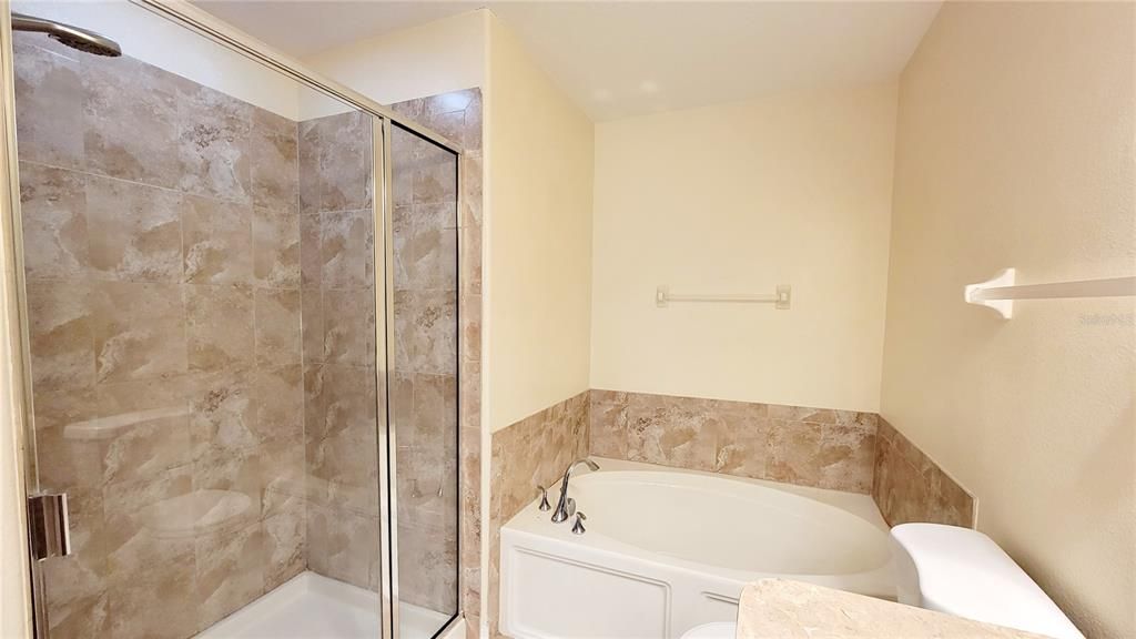 For Sale: $325,000 (3 beds, 2 baths, 2010 Square Feet)