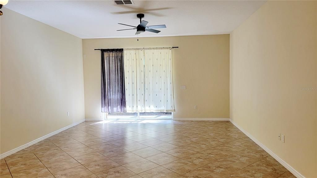 For Sale: $325,000 (3 beds, 2 baths, 2010 Square Feet)