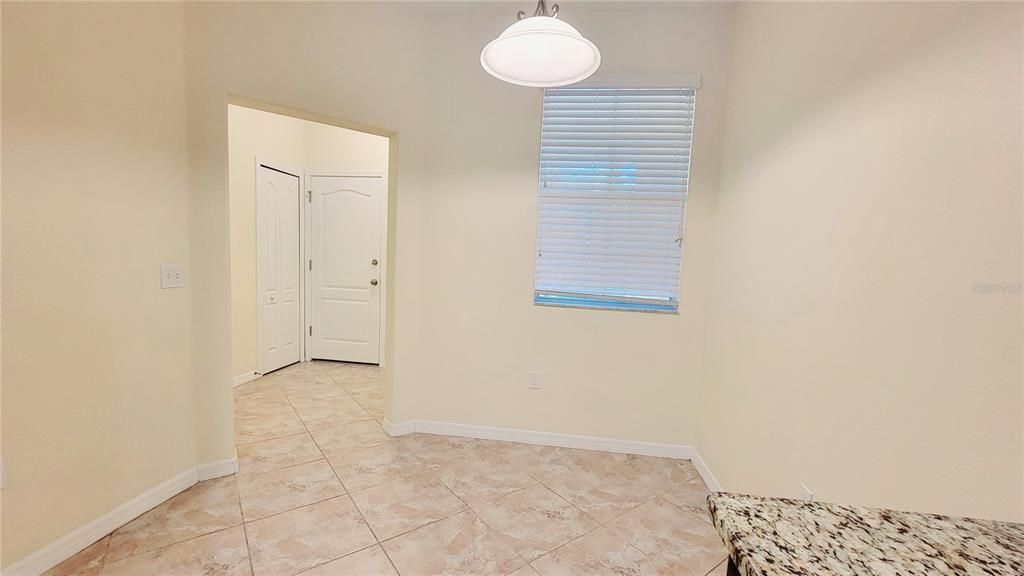 For Sale: $325,000 (3 beds, 2 baths, 2010 Square Feet)