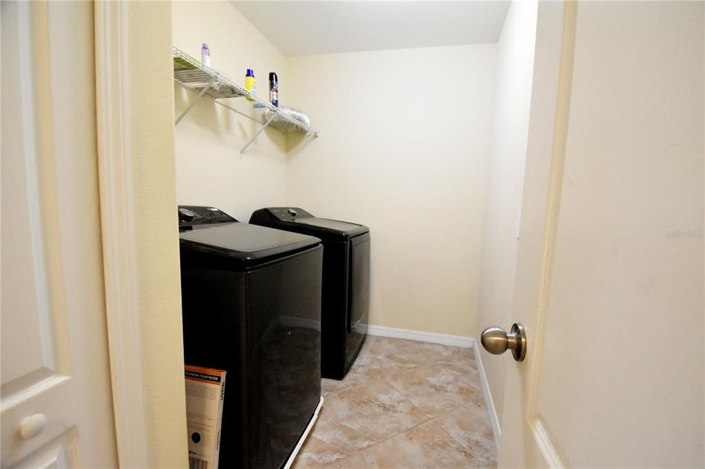 For Sale: $325,000 (3 beds, 2 baths, 2010 Square Feet)