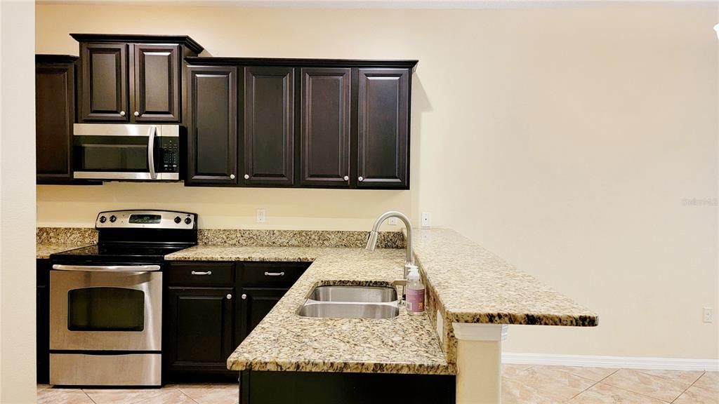 For Sale: $325,000 (3 beds, 2 baths, 2010 Square Feet)