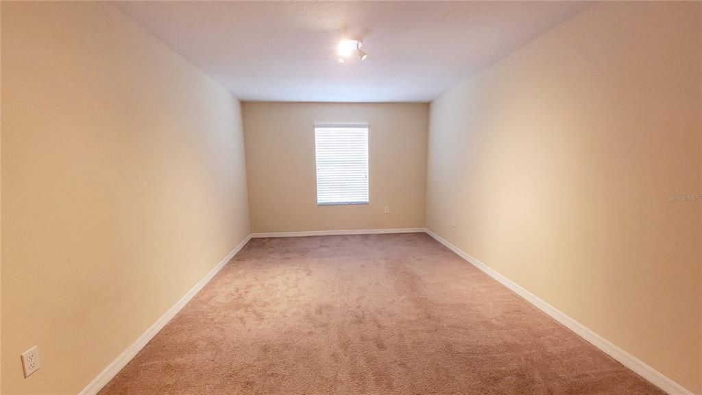 For Sale: $325,000 (3 beds, 2 baths, 2010 Square Feet)