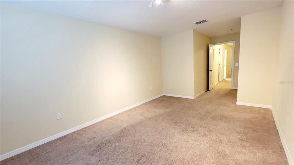 For Sale: $325,000 (3 beds, 2 baths, 2010 Square Feet)