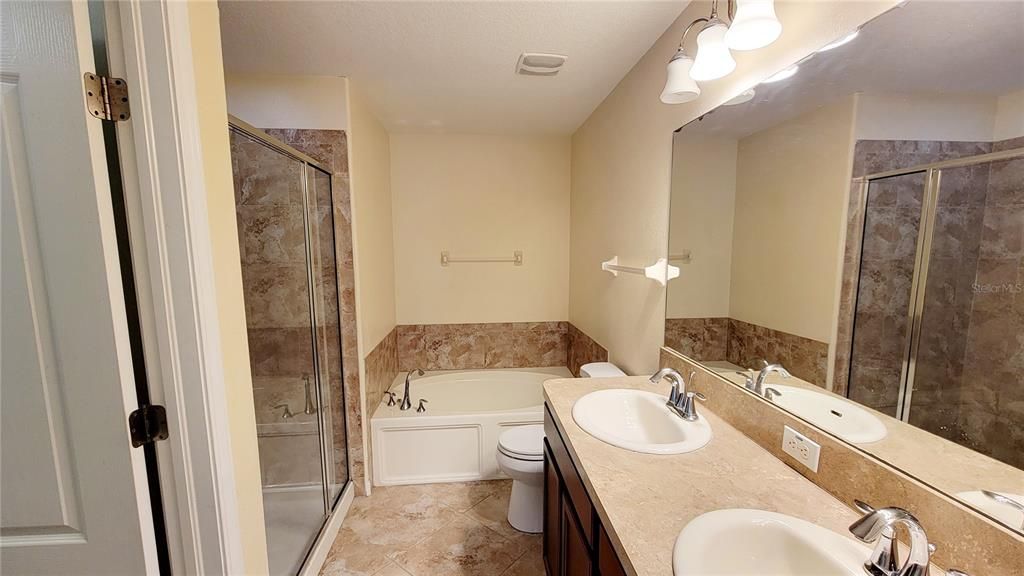 For Sale: $325,000 (3 beds, 2 baths, 2010 Square Feet)