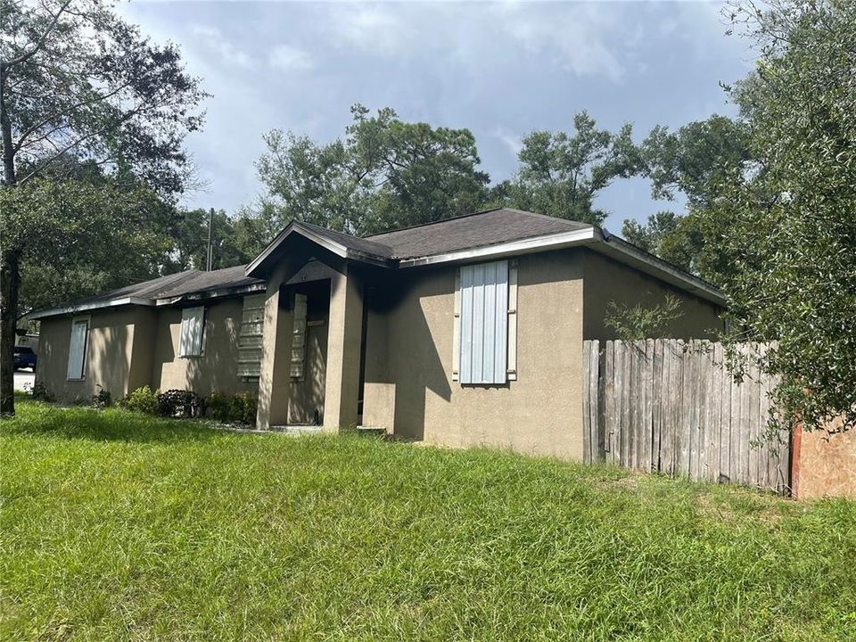 На продажу: $199,900 (3 спален, 2 ванн, 1241 Квадратных фут)