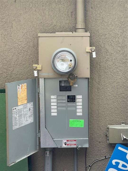 На продажу: $199,900 (3 спален, 2 ванн, 1241 Квадратных фут)