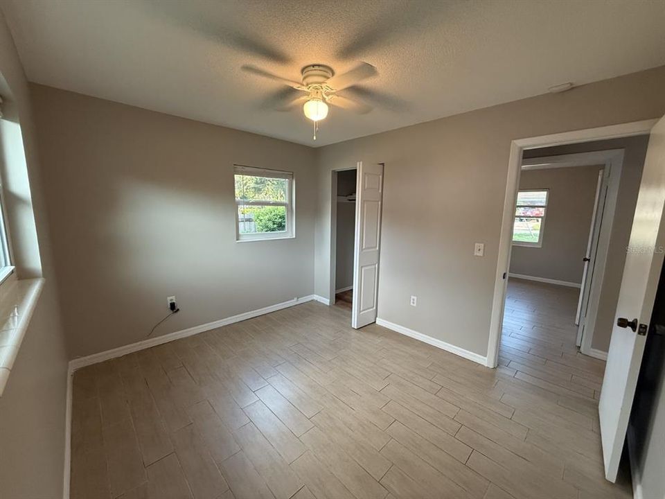 На продажу: $240,000 (3 спален, 2 ванн, 1118 Квадратных фут)