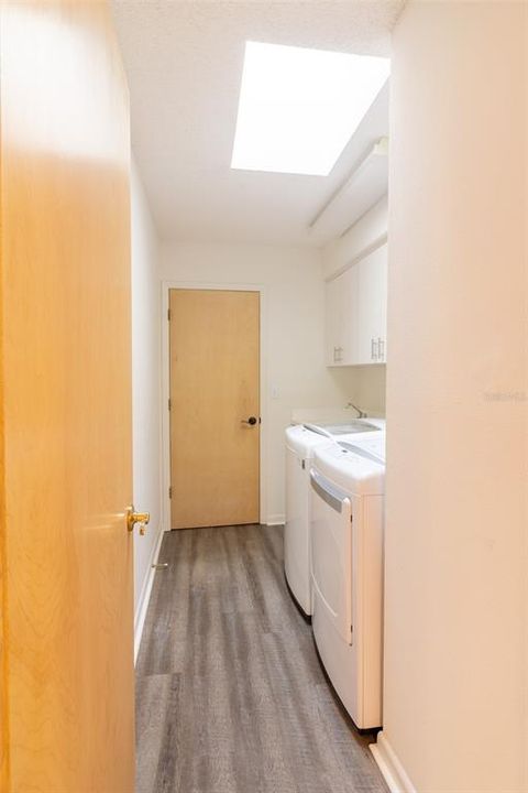 合同活跃: $345,000 (3 贝兹, 2 浴室, 2133 平方英尺)