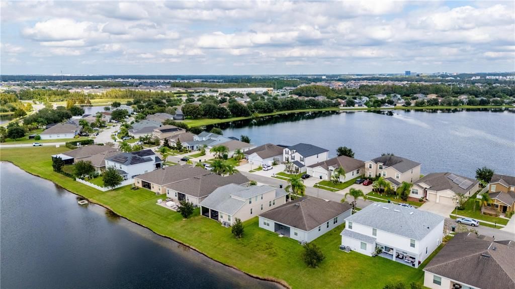 Под контрактом: $3,000 (4 спален, 3 ванн, 2420 Квадратных фут)