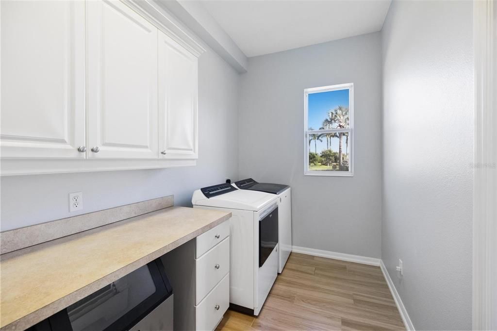 For Sale: $1,399,000 (4 beds, 3 baths, 3155 Square Feet)