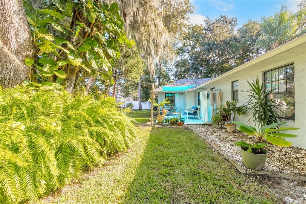 Active With Contract: $315,000 (3 beds, 2 baths, 1354 Square Feet)